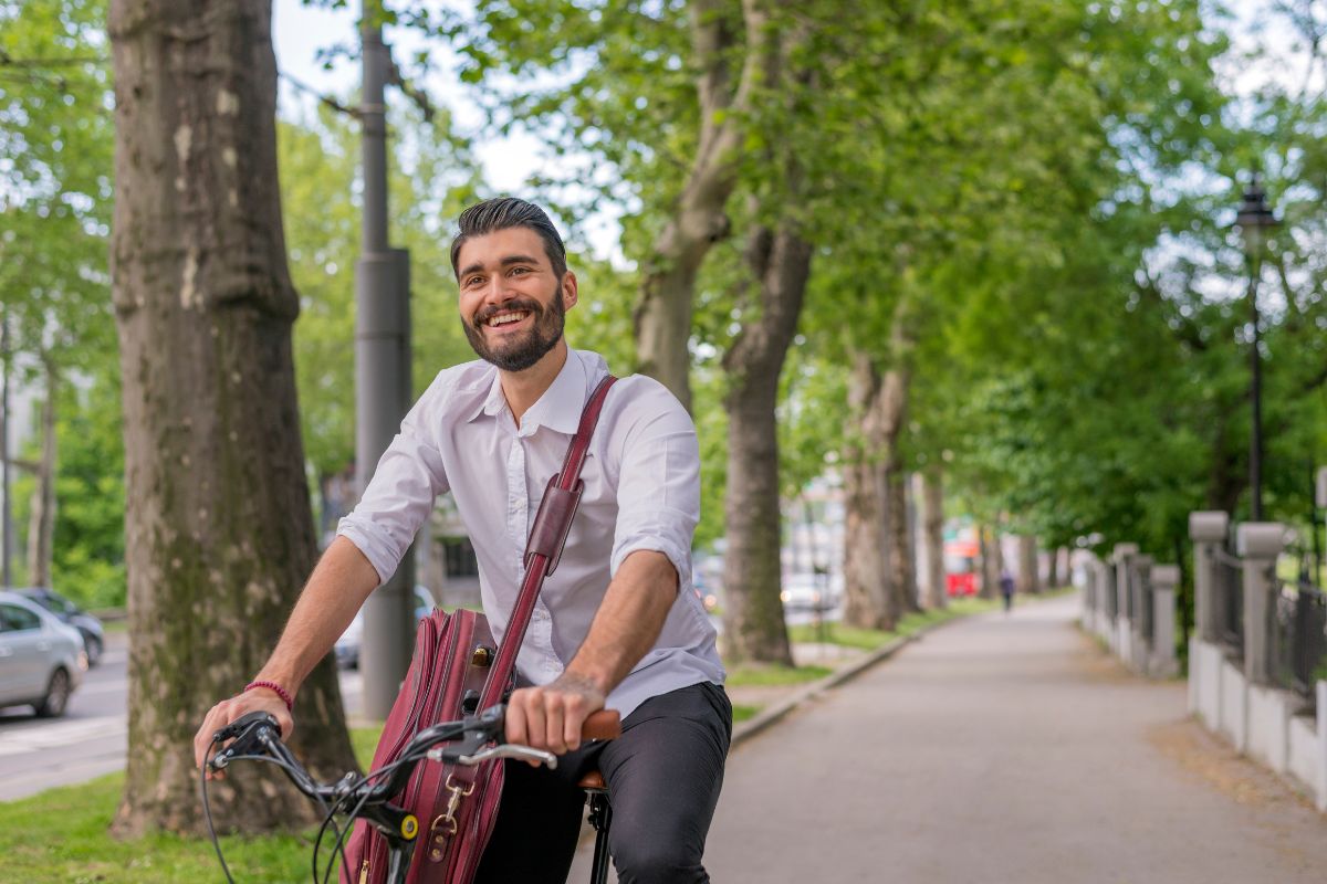 Creating a Cycle-Friendly Workplace for Employees