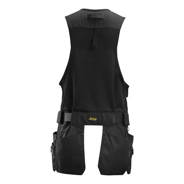 Reliable tool vest with breathable mesh and durable CORDURA® pockets.