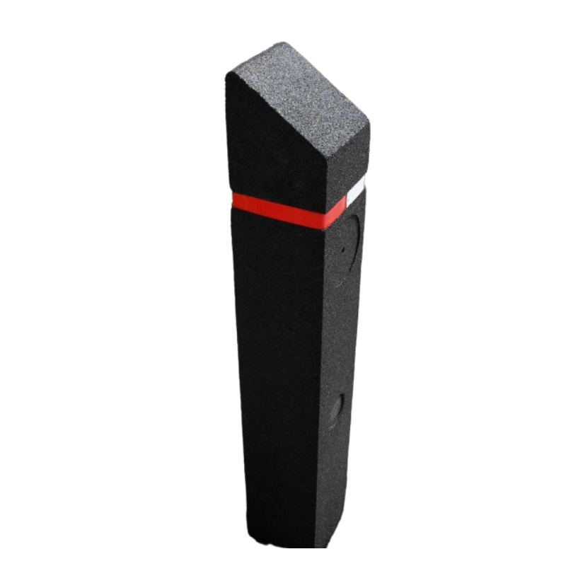 Berkeley Recycled Rubber Bollard