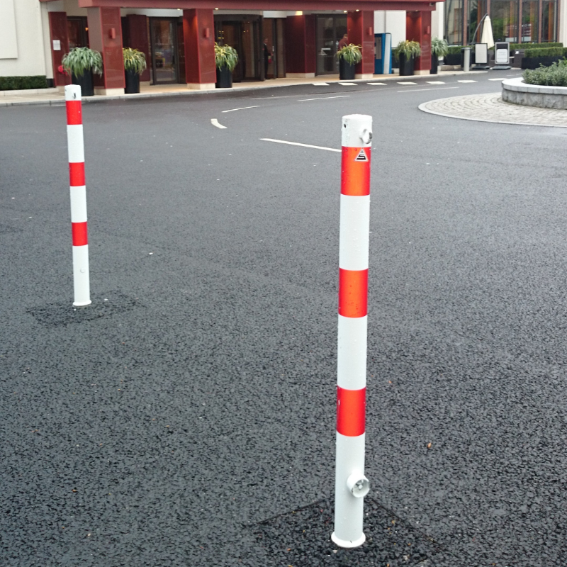 Navan Removable Bollard with Chain Eyes